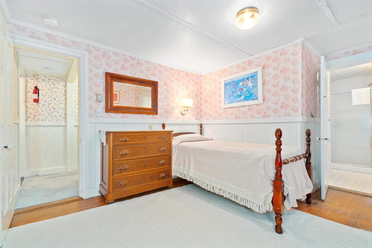 Andrews Point Ocean Home Рокпорт Екстериор снимка